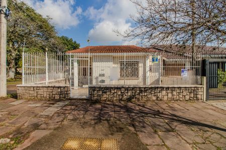 Casa à venda com 173m², 2 quartos e 3 vagasFachada