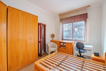 Casa à venda com 173m², 2 quartos e 3 vagasSuíte 1