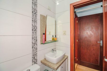 Casa à venda com 173m², 2 quartos e 3 vagasBanheiro da Suíte 2