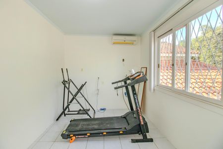 Casa à venda com 173m², 2 quartos e 3 vagasQuarto de Serviço