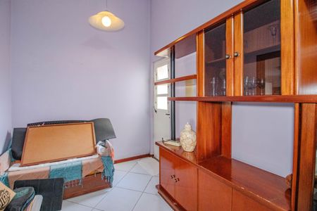 Casa à venda com 173m², 2 quartos e 3 vagasEscritório