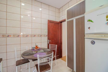 Casa à venda com 173m², 2 quartos e 3 vagasCozinha