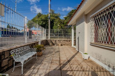 Casa à venda com 173m², 2 quartos e 3 vagasPátio