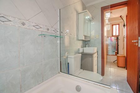 Casa à venda com 173m², 2 quartos e 3 vagasBanheiro da Suíte 1