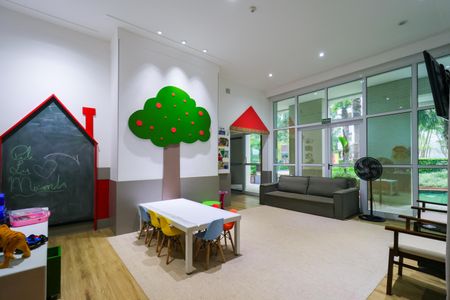 Apartamento para alugar com 207m², 4 quartos e 3 vagas Apartamento para alugar com 207m², 4 quartos e 3 vagasBrinquedoteca