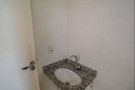 Apartamento à venda com 61m², 3 quartos e 2 vagasBanheiro da Suíte