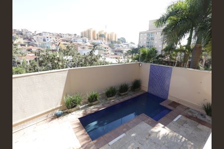 Casa de condomínio à venda com 567m², 4 quartos e 4 vagasVista da Sala