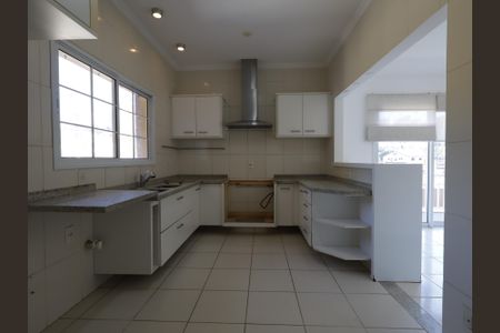 Casa de condomínio à venda com 567m², 4 quartos e 4 vagasCozinha