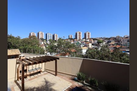 Casa de condomínio à venda com 567m², 4 quartos e 4 vagasVista da Sala