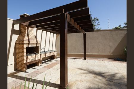 Casa de condomínio à venda com 567m², 4 quartos e 4 vagasÁrea externa - Quintal