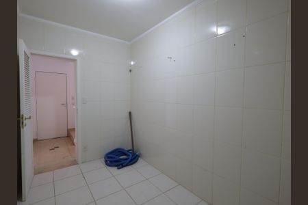 Casa de condomínio à venda com 567m², 4 quartos e 4 vagasDepósito
