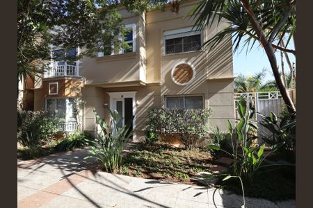 Casa de condomínio à venda com 567m², 4 quartos e 4 vagasFachada