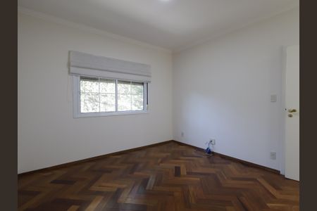 Casa de condomínio à venda com 567m², 4 quartos e 4 vagasSuíte 4