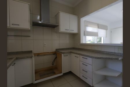 Casa de condomínio à venda com 567m², 4 quartos e 4 vagasCozinha