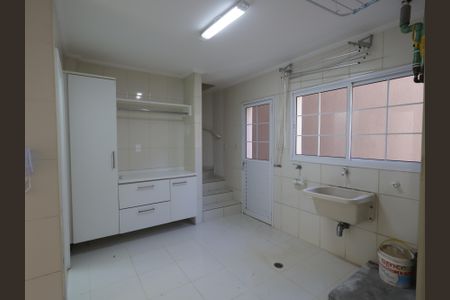 Casa de condomínio à venda com 567m², 4 quartos e 4 vagasÁrea de Serviço