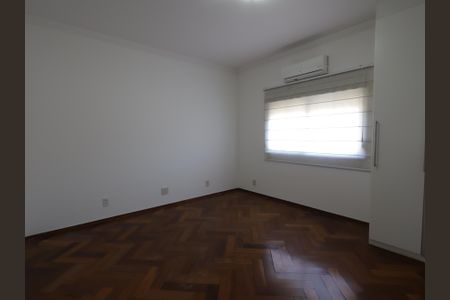 Casa de condomínio à venda com 567m², 4 quartos e 4 vagasSuíte 1