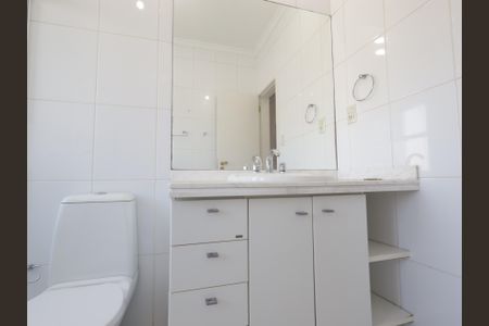 Casa de condomínio à venda com 567m², 4 quartos e 4 vagasBanheiro da Suíte 1