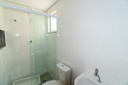 Banheiro de kitnet/studio para alugar com 1 quarto, 28m² em Jardim Oriental, São Paulo