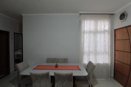 Apartamento à venda com 77m², 3 quartos e 1 vagaSala