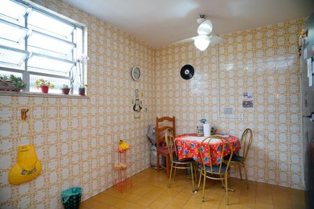 Casa à venda com 129m², 3 quartos e 1 vaga Casa à venda com 129m², 3 quartos e 1 vagaCozinha