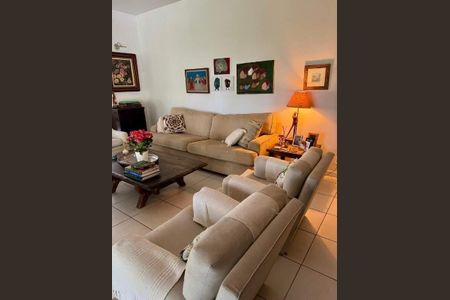 Casa à venda com 201m², 3 quartos e 5 vagas