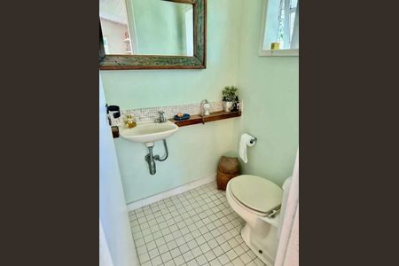 Casa à venda com 201m², 3 quartos e 5 vagas