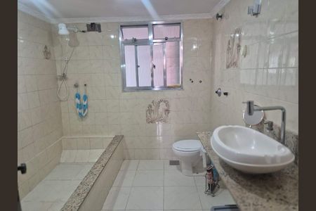Casa à venda com 200m², 5 quartos e 2 vagas