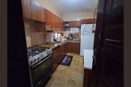 Casa à venda com 158m², 3 quartos e sem vaga