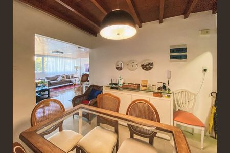 Apartamento à venda com 140m², 3 quartos e 1 vaga