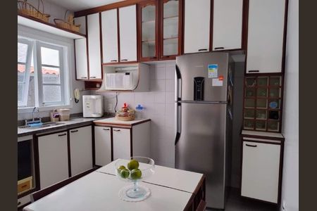 Casa à venda com 239m², 3 quartos e 2 vagas