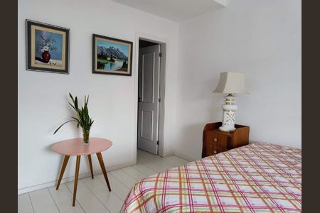 Casa à venda com 239m², 3 quartos e 2 vagas