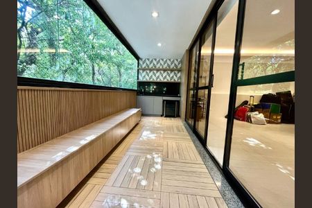 Apartamento à venda com 170m², 3 quartos e 2 vagas