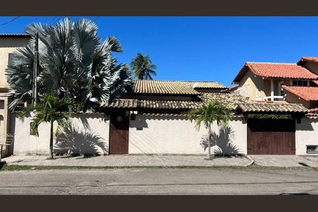 Casa à venda com 150m², 3 quartos e 4 vagas