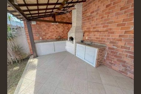 Casa à venda com 150m², 3 quartos e 4 vagas