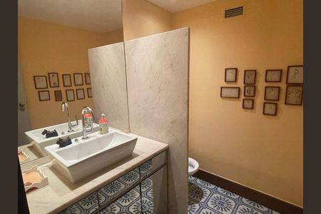 Apartamento à venda com 260m², 4 quartos e 2 vagas