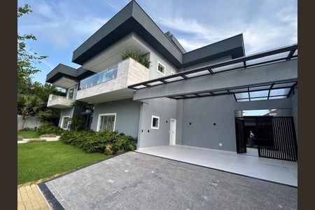 Casa à venda com 850m², 5 quartos e 3 vagas