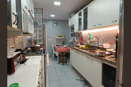 Apartamento à venda com 180m², 3 quartos e 2 vagas