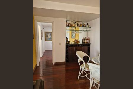 Apartamento à venda com 111m², 1 quarto e 2 vagasSala