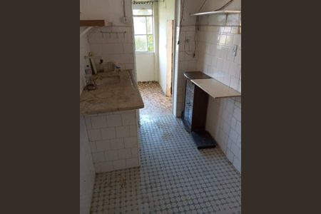 Casa à venda com 70m², 2 quartos e 1 vaga