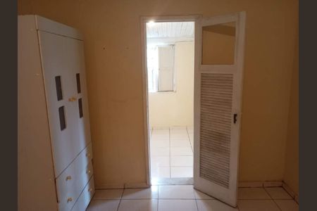 Casa à venda com 70m², 2 quartos e 1 vaga