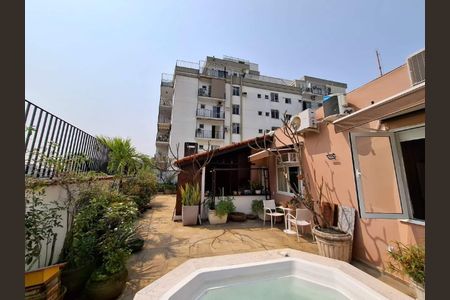 Apartamento à venda com 251m², 4 quartos e sem vaga