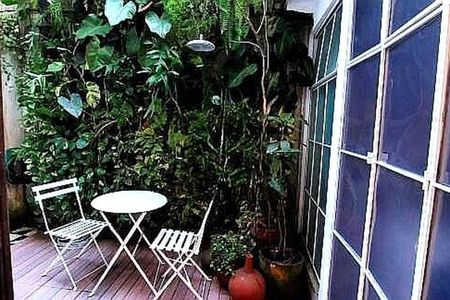 Apartamento à venda com 100m², 2 quartos e sem vaga