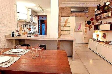 Apartamento à venda com 100m², 2 quartos e sem vaga