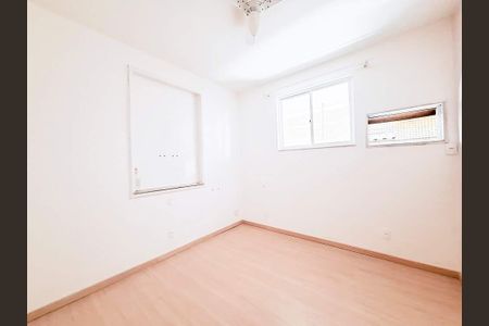 Apartamento à venda com 73m², 2 quartos e sem vaga