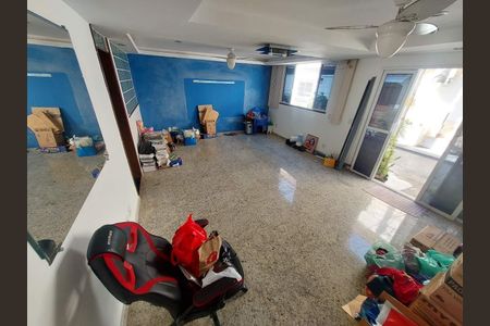 Casa à venda com 156m², 3 quartos e 1 vaga