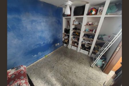 Casa à venda com 156m², 3 quartos e 1 vaga