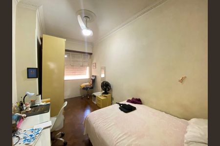 Apartamento à venda com 220m², 4 quartos e 1 vaga