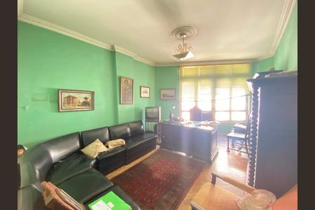 Apartamento à venda com 220m², 4 quartos e 1 vaga