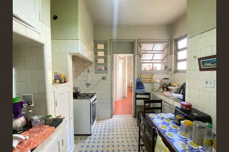 Apartamento à venda com 220m², 4 quartos e 1 vaga