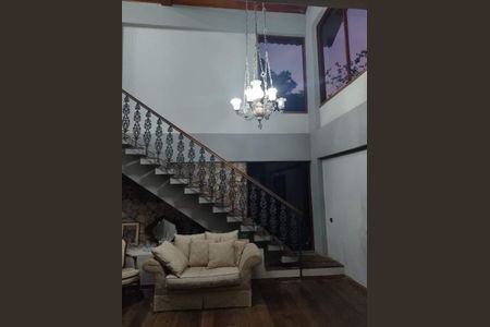 Casa à venda com 375m², 4 quartos e sem vaga